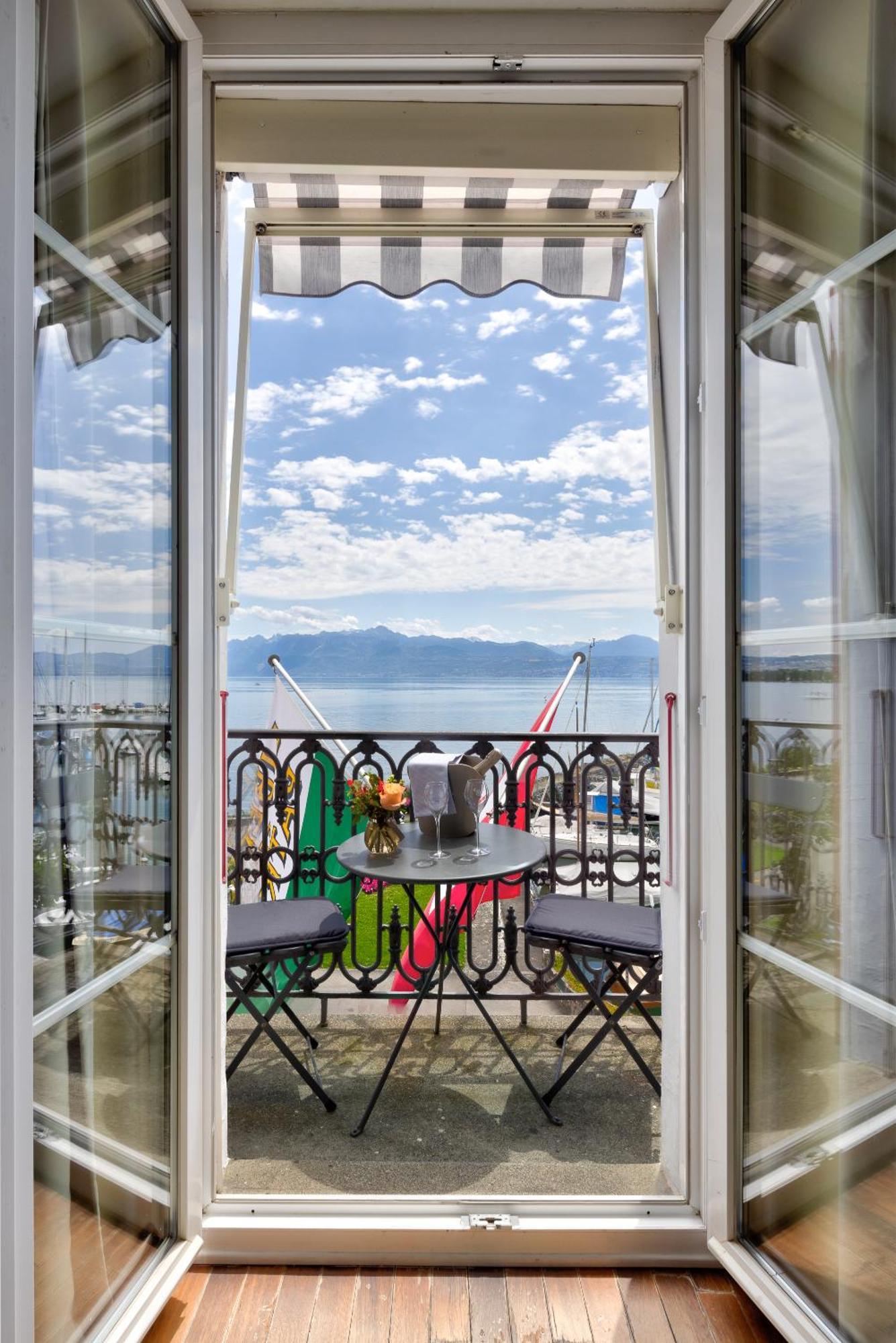 Romantik Hotel Mont Blanc Au Lac Morges Exterior photo